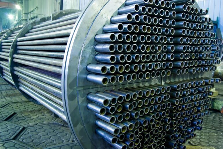 Heat exchangers oil and gas sector, enabling efficient heat transfer while managing the diverse and demanding conditions typical of this industry.