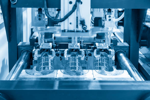 Importance of Chillers in the Plastics Industry Industrial chillers play an essential role in plastic manufacturing by ensuring precise temperature control during molding and extrusion processes.